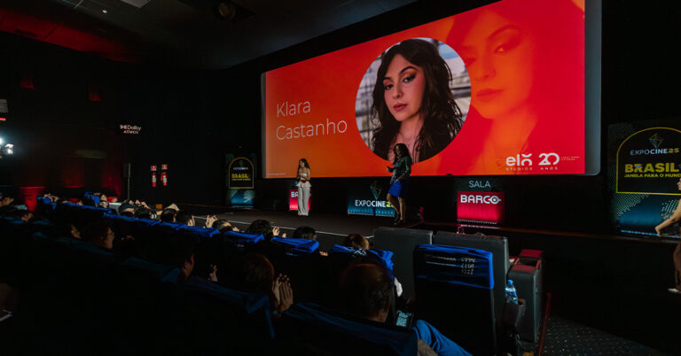 Klara Castanho marca presença na EXPOCINE 25 para divulgar seu novo filme, ‘#SalveRosa’